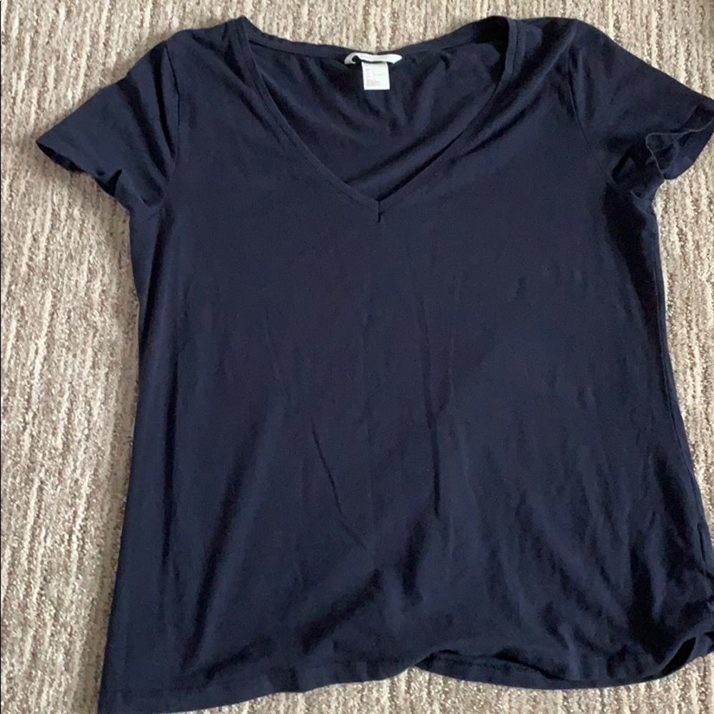 Basic blue V-neck tee